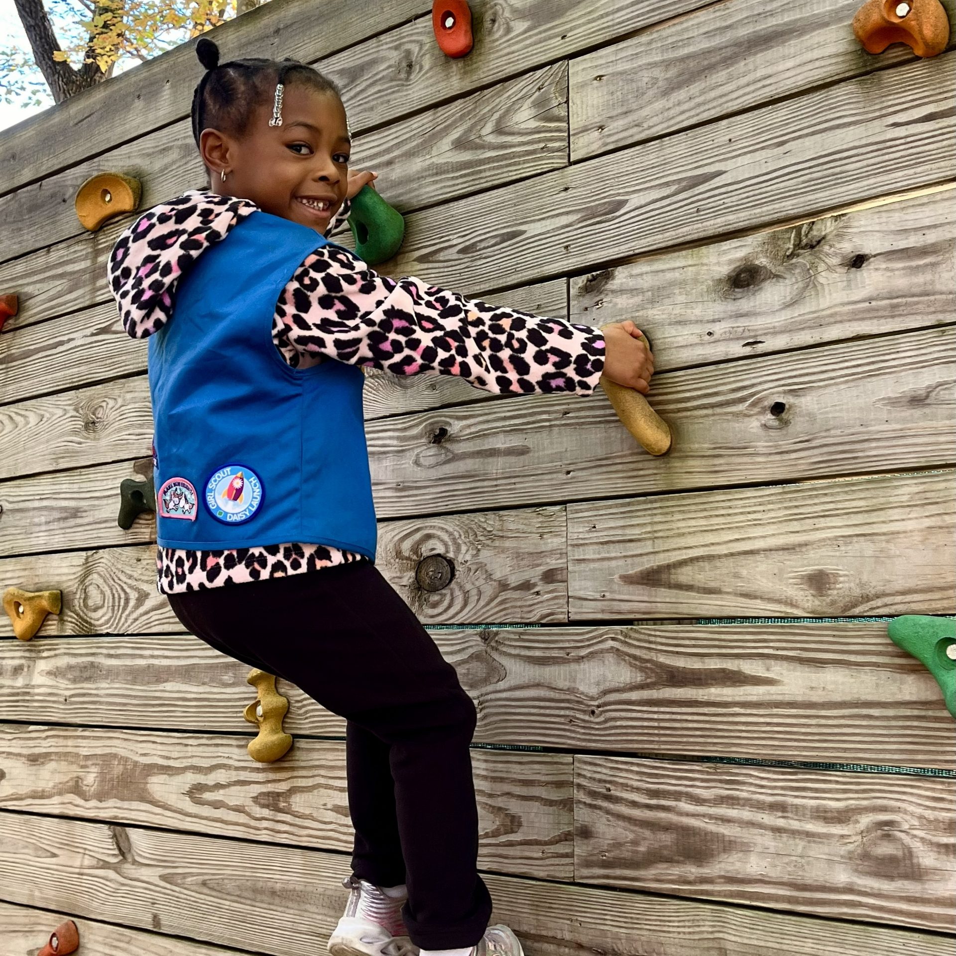 girls sitting in tree